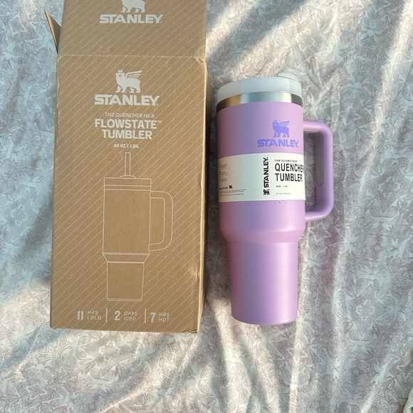 Stanley cup 40oz quencher h2.0 tumbler - Picture 3 of 3